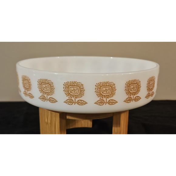 1960s 8" Footed Round Federal Milk Glass Brown Sunflower Bowl - Picture 1 of 7